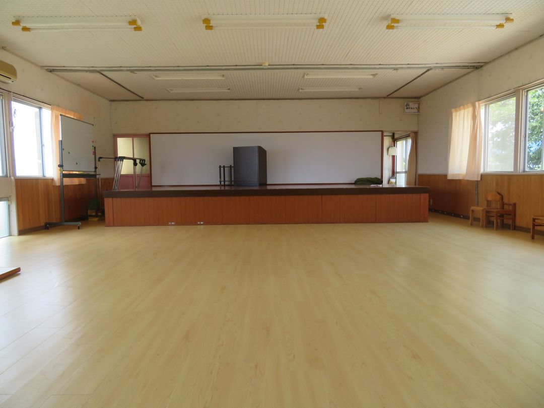 Spacious 6DK House with Mountain and Sea Views in Shimabara - Thumbnail 2