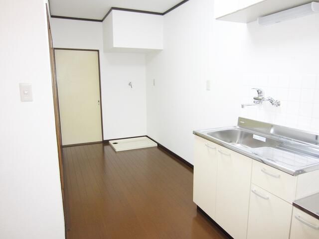 1K Apartment for Rent in Kumagaya, Saitama - 26.50 m² - Thumbnail 4