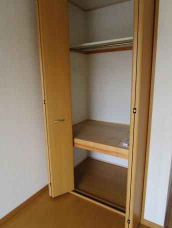 K Heights Apartment for Rent in Inagi City, Tokyo - Thumbnail 2
