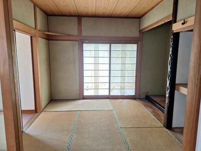 4DK Detached House for Sale in Himeji, Hyogo - 380万円 - Thumbnail 2