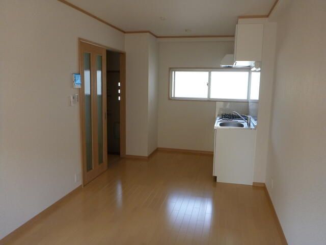 1LDK Apartment for Rent in Kokubunji, Tokyo - 82,000 Yen - Thumbnail 2