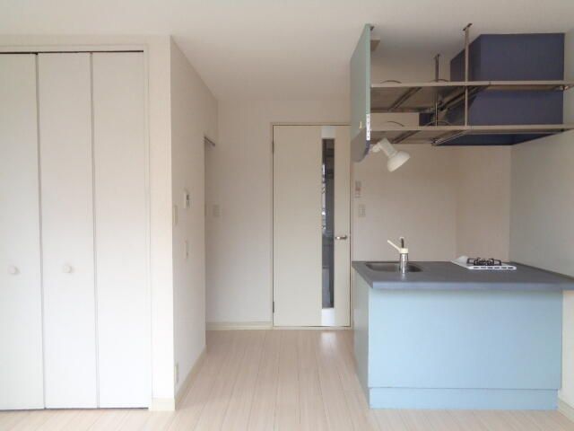 1K Apartment for Rent in Kunitachi, Tokyo - 24.50 sqm - Thumbnail 3