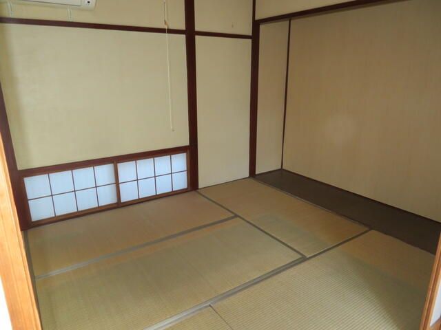 3LDK Wooden House for Rent in Toyama City - Thumbnail 3