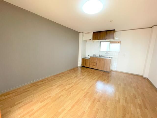 2LDK Apartment for Rent in Komatsu, Ishikawa - Pet Negotiable - Thumbnail 4