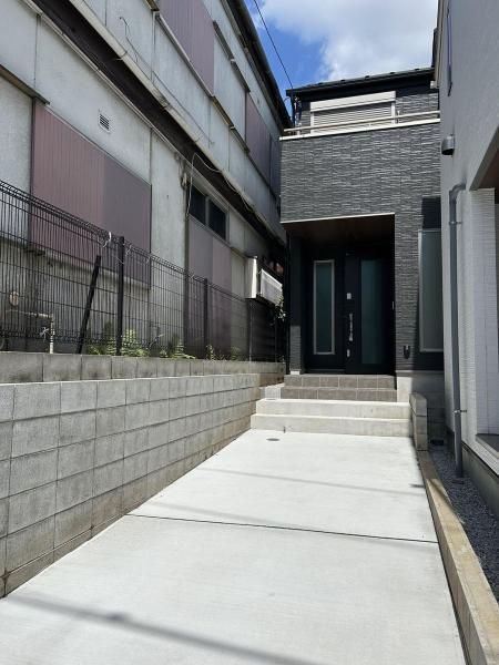 New 2SLDK House for Sale in Meguro, Tokyo - 85.91 sqm - Thumbnail 3