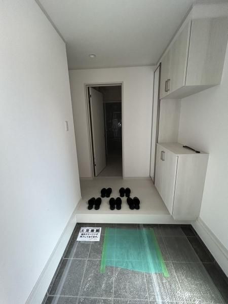 New 2SLDK House for Sale in Meguro, Tokyo - 85.91 sqm - Thumbnail 4