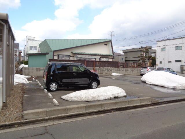Tsukuda Parking Lot Rental in Aomori City, Aomori - Thumbnail 3