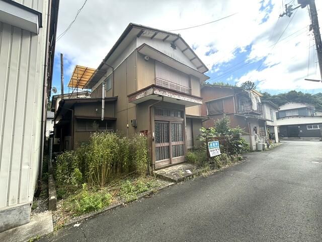 5DK House for Sale in Yawatahama, Ehime - 99.56 sqm - Image 7