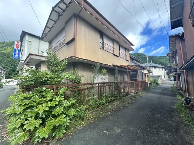 5DK House for Sale in Yawatahama, Ehime - 99.56 sqm - Image 7