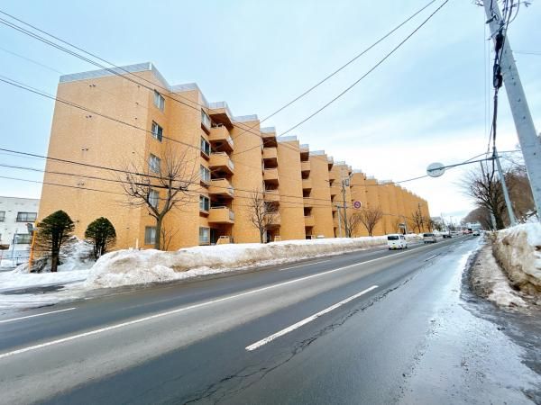 3LDK Apartment for Sale in Chuo Ward, Sapporo - Asahi Plaza Yamahanami Minami - Thumbnail 2