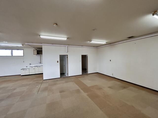 Commercial Space for Rent in Aizuwakamatsu, Fukushima - Thumbnail 2