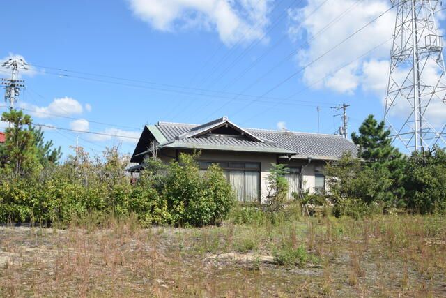 1982 4SDK House on 2107 sqm Land in Takamatsu, Kagawa - Thumbnail 3