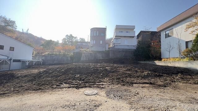 Sapporo Chuo-ku Land for Sale - 447.82 sqm, No Building Conditions - Thumbnail 2