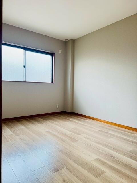 3LDK Apartment for Rent in Wakaba-ku, Chiba City - 59.4 sqm - Thumbnail 2