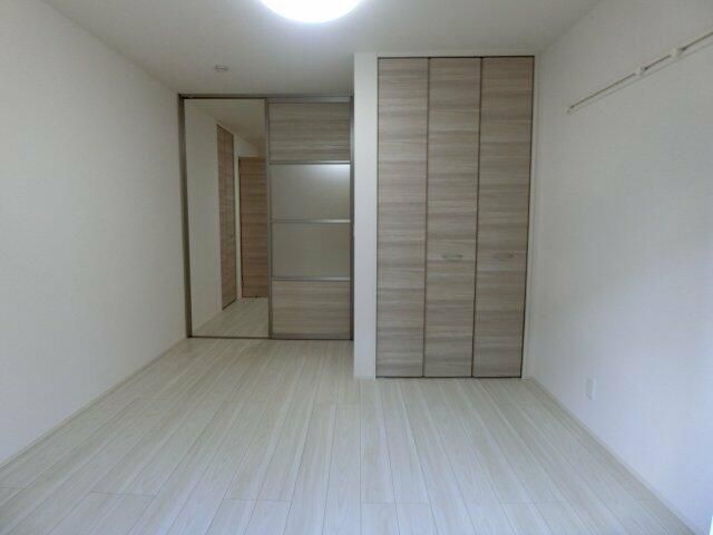 New 1LDK Apartment for Rent in Nakahara-ku, Kawasaki - Thumbnail 4