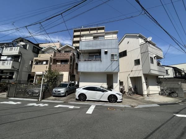 3SLDK Modern House for Sale in Kawasaki, Kanagawa - Thumbnail 2