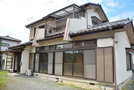 2-Story House for Sale in Central Ogano Town, Saitama - Thumbnail 2