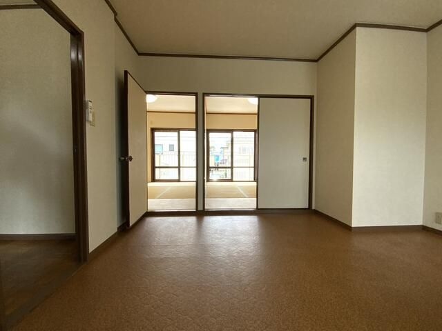 Shop with 2DK Residence for Rent in Kiyose, Tokyo - Thumbnail 4