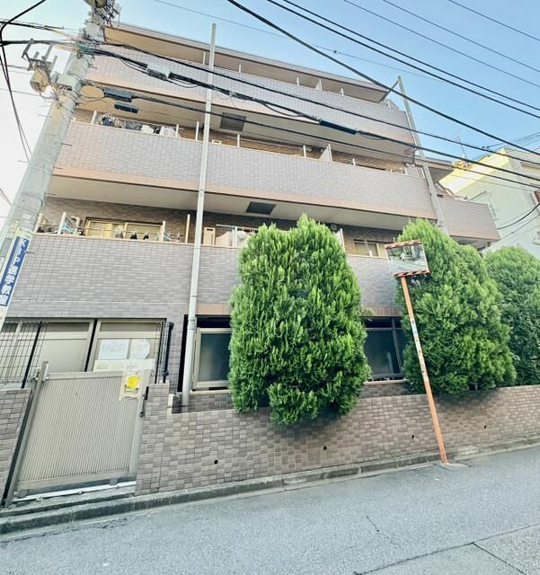 Prell Dook Higashi-Shinjuku II 1K Apartment for Sale in Shinjuku - Thumbnail 4