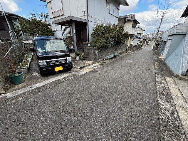 4DK House with Garden and Free Parking in Kitakyushu - Thumbnail 2