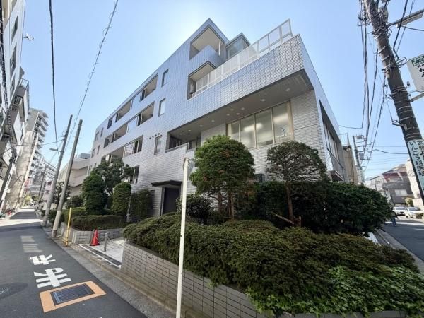 Park House Higashi-Nakano 2LDK Apartment for Sale - Thumbnail 2