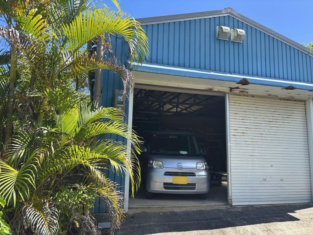 7,887 sqm Land with House in Ishigaki, Okinawa - Resort Style Property - Image 9