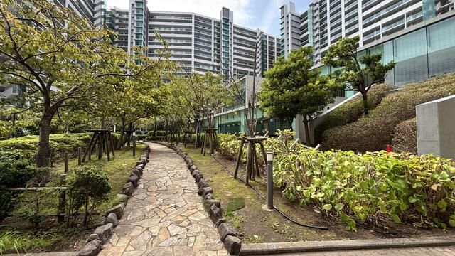 Wonder Bay City Sazan Front Wing 3SLDK Apartment in Funabashi - Thumbnail 4