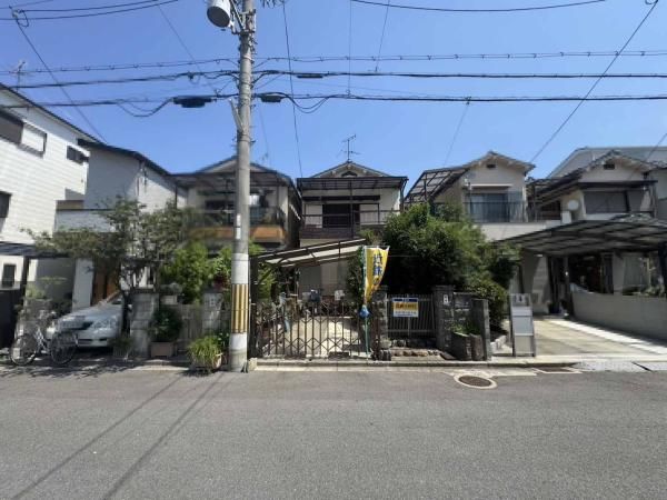 1977 5DK House for Sale in Higashiosaka, Osaka - Main Image