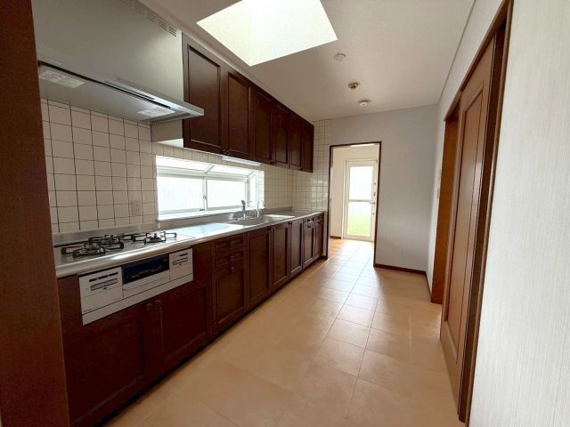 5SLDK Detached House for Sale in Chikushino, Fukuoka - Thumbnail 3