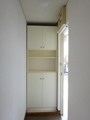 Oyam Heights Apartment Building for Sale in Musashino City, Tokyo - Thumbnail 4