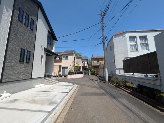 New 4LDK House for Sale in Mitaka, Tokyo | 95.63 sqm - Thumbnail 3
