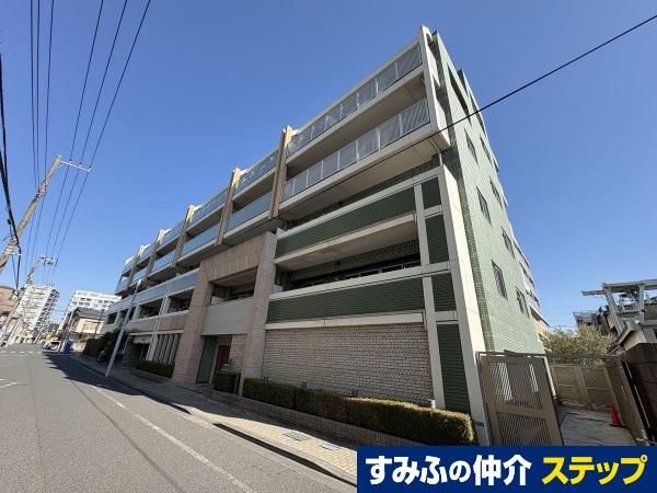 Adenium Funabori Grand Brie 3LDK Condo in Edogawa, Tokyo - Thumbnail 3