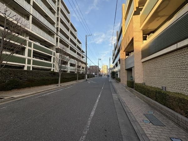 Adenium Funabori Grand Brie 3LDK Condo in Edogawa, Tokyo - Thumbnail 4