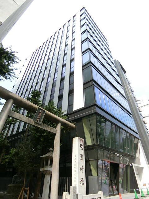 New Shinjuku Office for Rent: 400 sqm in First Hakuhō Building - Thumbnail 2
