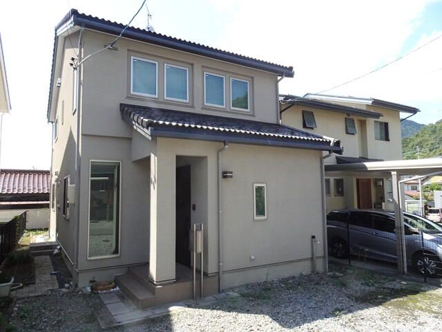 4SLDK House for Sale in Nagano City with Loft and Parking - Main Image