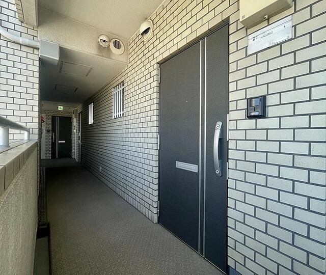 1LDK Apartment 40.68m² in Sangenjaya, Setagaya - Thumbnail 2
