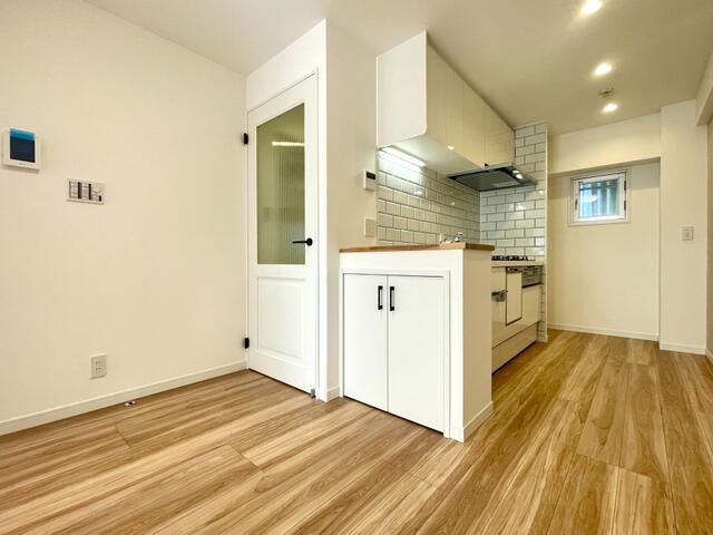 1LDK Apartment 40.68m² in Sangenjaya, Setagaya - Thumbnail 4