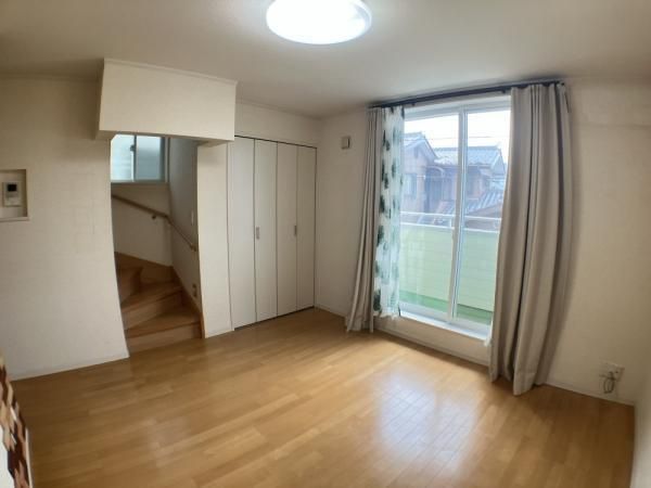3SLDK Detached House for Sale in Yokohama's Tsurumi Ward - Thumbnail 4