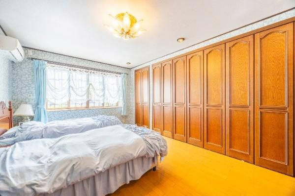 7LDK House for Sale in Hiratsuka, Kanagawa | 287.83 sqm Land - Thumbnail 3