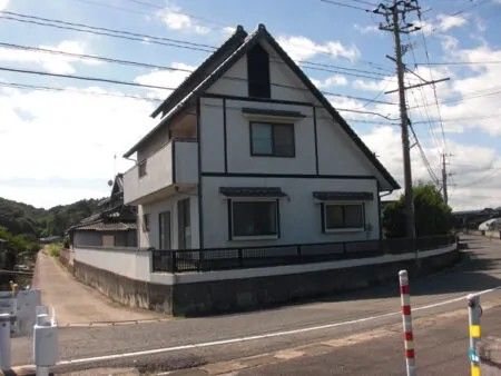 Private Hot Spring Estate with 3 Buildings Near Morie Bay, Oita - Thumbnail 2