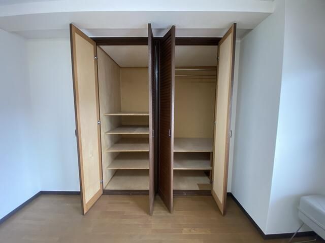 2LDK Apartment with Roof Balcony for Sale in Sapporo Chuo Ward - Thumbnail 3