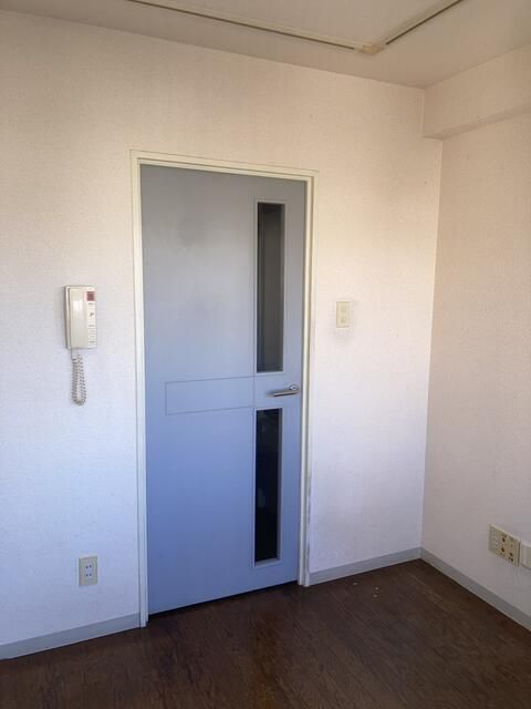 Compact 1DK Apartment for Sale near Utsunomiya Station - Thumbnail 2