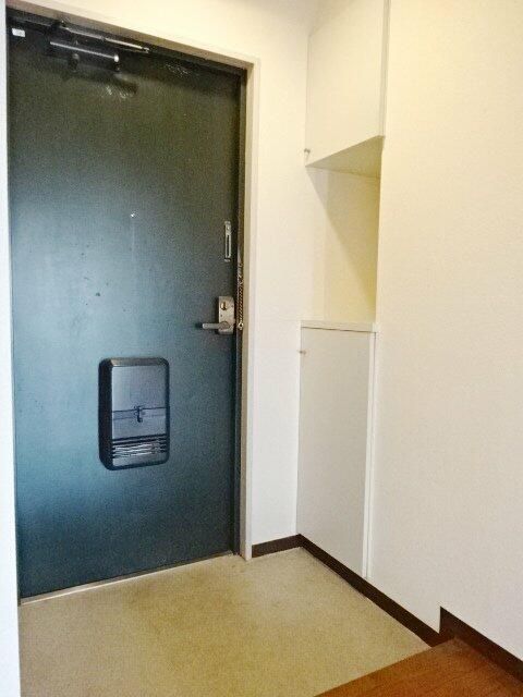 2DK Apartment for Rent in Yokohama Kohoku Ward - Thumbnail 2