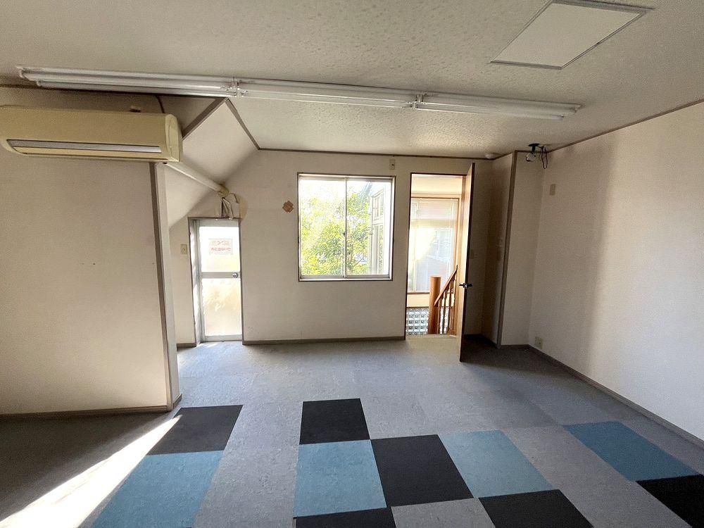 Commercial Property with Shop in Fukui City, Fukui Prefecture - Thumbnail 3