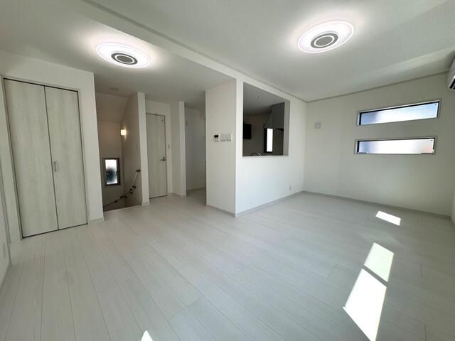 2-Story House in Meguro-ku with 2SLDK Layout - Thumbnail 4