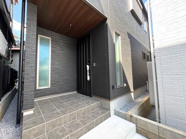 2-Story House in Meguro-ku with 2SLDK Layout - Thumbnail 2