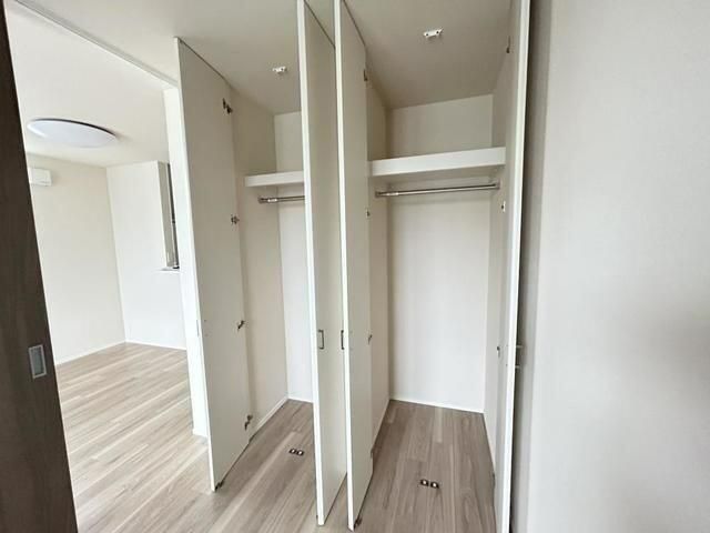 Modern 1LDK Apartment for Rent in Urawa-ku, Saitama City - Thumbnail 2