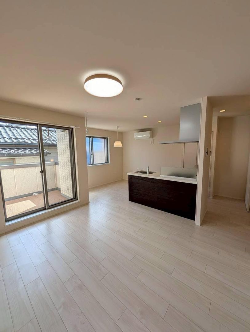 2LDK Townhouse for Rent in Higashimurayama, Tokyo - Thumbnail 2