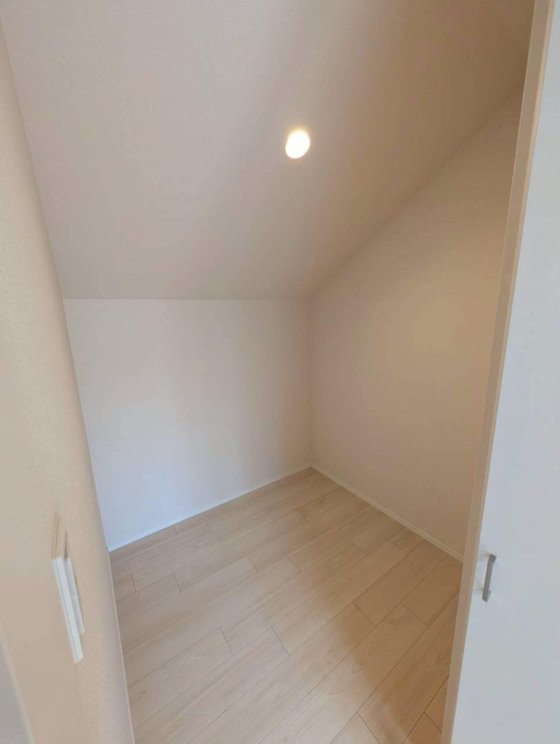 2LDK Townhouse for Rent in Higashimurayama, Tokyo - Thumbnail 3