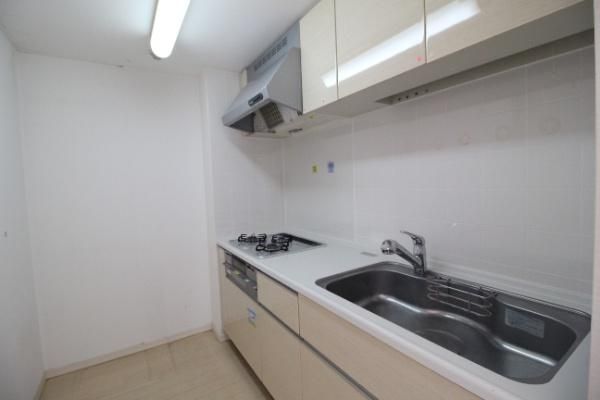 2LDK Apartment for Sale in Hino, Tokyo - Pet Friendly - Thumbnail 4